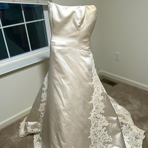 Vera Wang hand made “Luxe Edition” size 14.